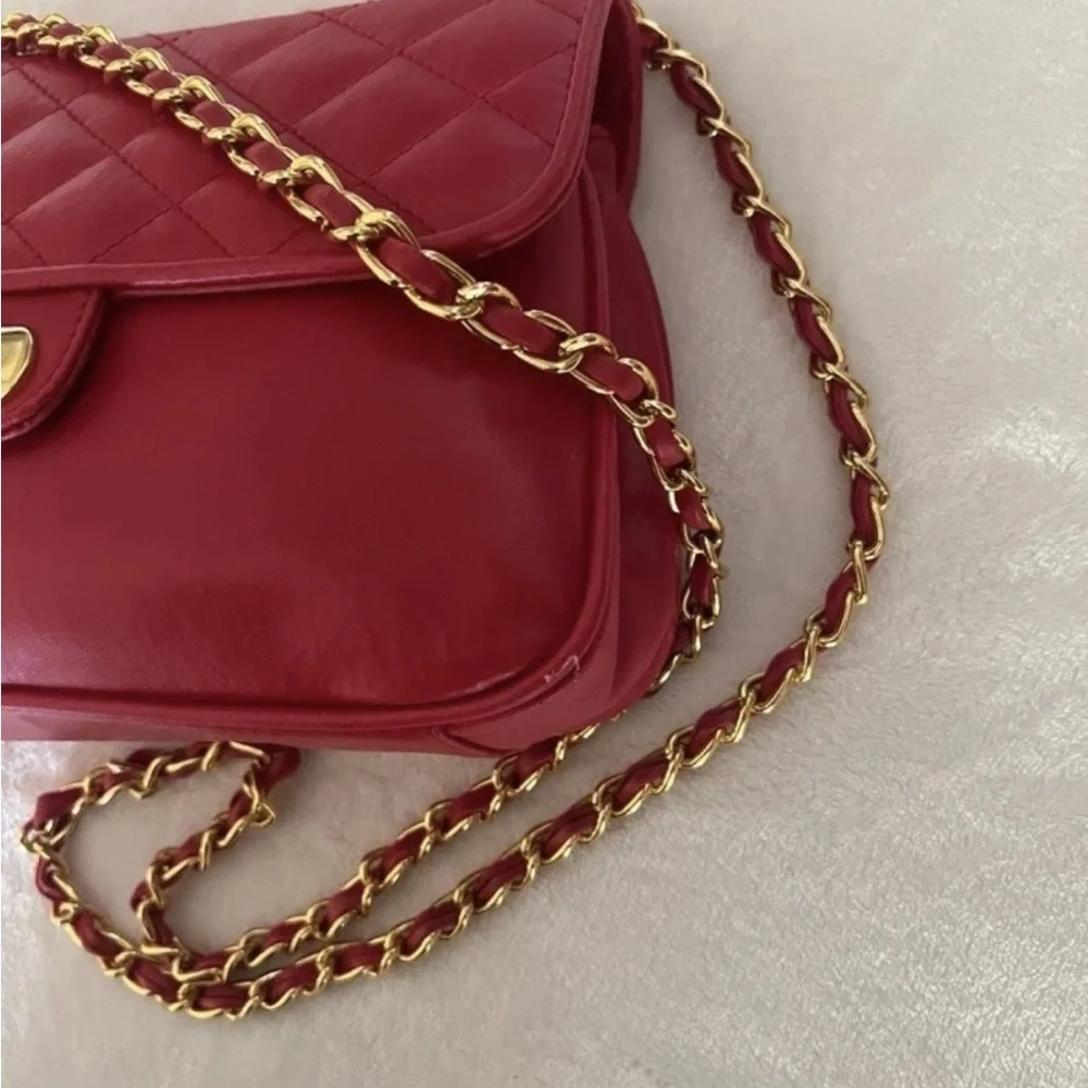 🩷 Laura Scott Chain Crossbody Purse Red🩷